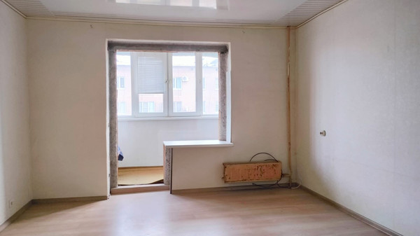 Продам трехкомнатную (3-комн.) квартиру, Керамзавода ул, 38, Рязань г