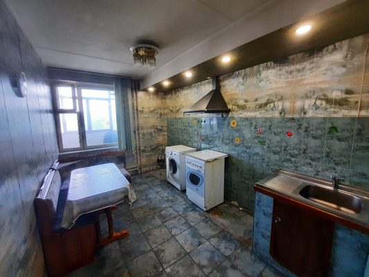 Продам однокомнатную (1-комн.) квартиру, Саянская ул, 16к1, Москва г