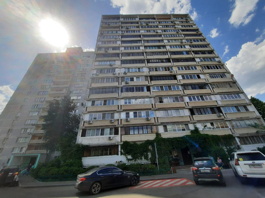 Продам однокомнатную (1-комн.) квартиру, Саянская ул, 16к1, Москва г