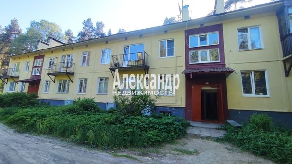 Продам двухкомнатную (2-комн.) квартиру, Молодежная ул, 3, Понтонное п