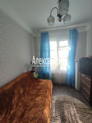 Продам двухкомнатную (2-комн.) квартиру, Молодежная ул, 3, Понтонное п