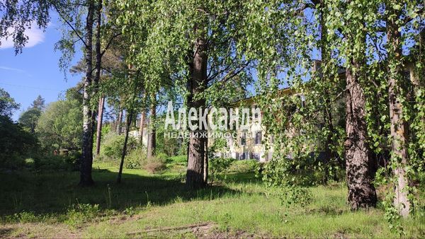 Продам двухкомнатную (2-комн.) квартиру, Молодежная ул, 3, Понтонное п