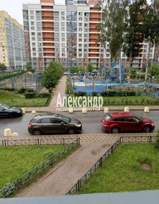 Продам трехкомнатную (3-комн.) квартиру, Кушелевская дор, 3к2, Санкт-Петербург г