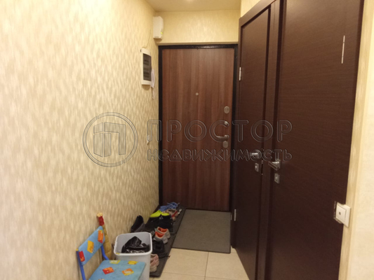 Продам трехкомнатную (3-комн.) квартиру, Московская ул, 14, Чкалово п