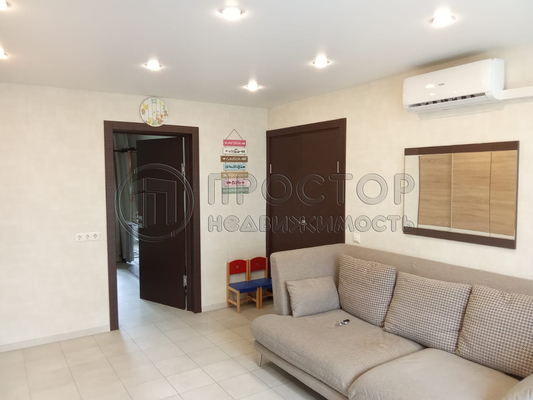 Продам трехкомнатную (3-комн.) квартиру, Московская ул, 14, Чкалово п