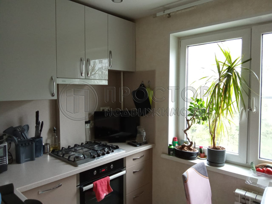 Продам трехкомнатную (3-комн.) квартиру, Московская ул, 14, Чкалово п