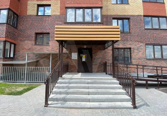 Продам однокомнатную (1-комн.) квартиру, Малиновая ул, 6, Рязань г