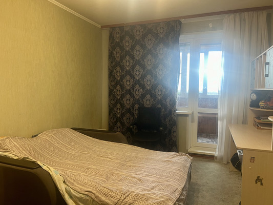 Продам трехкомнатную (3-комн.) квартиру, Шереметьевский проезд, 4, Рязань г