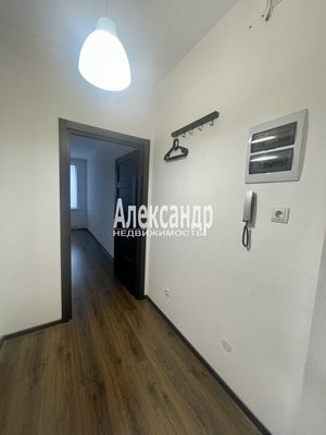 Продам однокомнатную (1-комн.) квартиру, Воронцовский б-р, 18, Мурино п