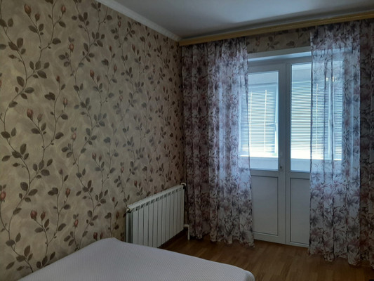 Продам двухкомнатную (2-комн.) квартиру, Калинина ул, 105, Тихорецк г
