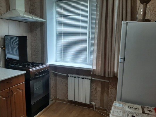 Продам двухкомнатную (2-комн.) квартиру, Калинина ул, 105, Тихорецк г