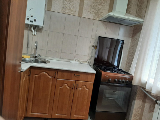Продам двухкомнатную (2-комн.) квартиру, Калинина ул, 105, Тихорецк г