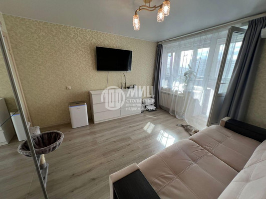 Продам однокомнатную (1-комн.) квартиру, 114а Волжский Бульвар кв-л, 114ак2, Москва г
