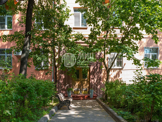 Продам трехкомнатную (3-комн.) квартиру, Фрунзенская наб, 48, Москва г