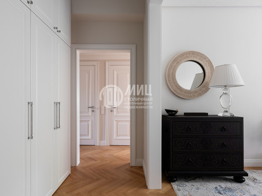 Продам трехкомнатную (3-комн.) квартиру, Фрунзенская наб, 48, Москва г