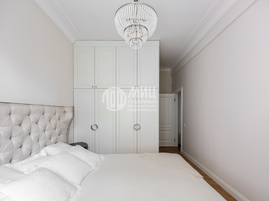Продам трехкомнатную (3-комн.) квартиру, Фрунзенская наб, 48, Москва г