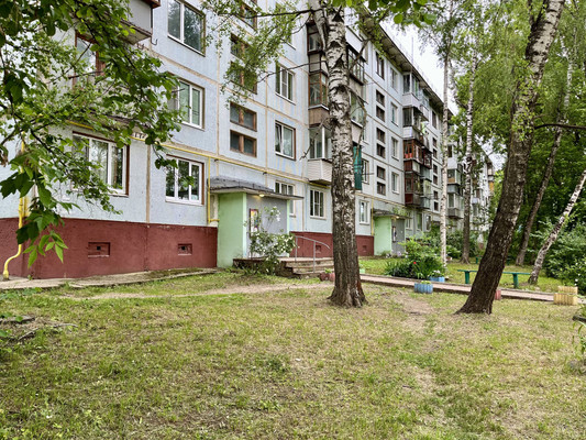 Продам трехкомнатную (3-комн.) квартиру, Дмитровская ул, 21, Базарово д