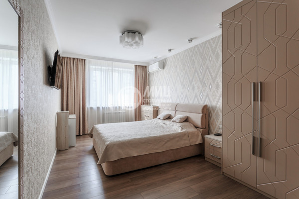 Продам многокомнатную квартиру, Рябиновая ул, 3к3, Москва г