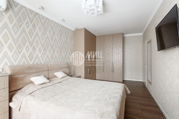 Продам многокомнатную квартиру, Рябиновая ул, 3к3, Москва г