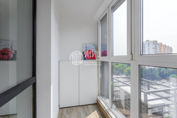 Продам многокомнатную квартиру, Рябиновая ул, 3к3, Москва г