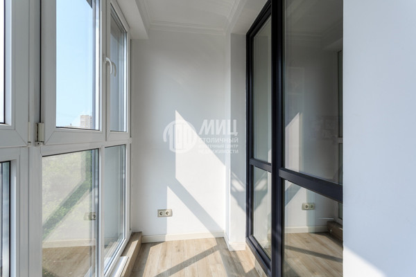 Продам многокомнатную квартиру, Рябиновая ул, 3к3, Москва г