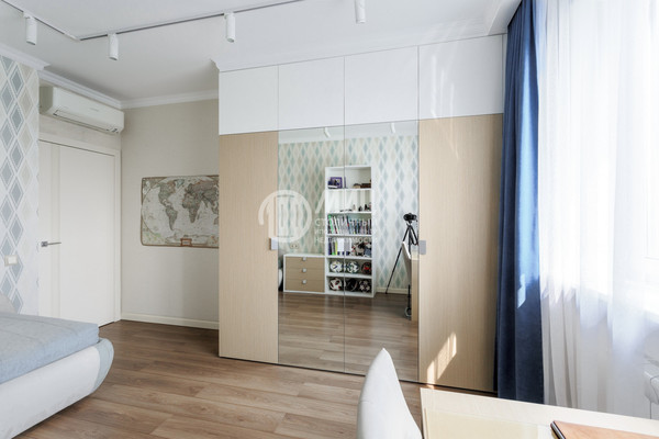 Продам многокомнатную квартиру, Рябиновая ул, 3к3, Москва г