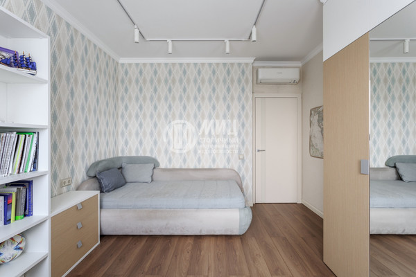 Продам многокомнатную квартиру, Рябиновая ул, 3к3, Москва г