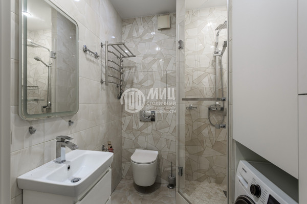 Продам многокомнатную квартиру, Рябиновая ул, 3к3, Москва г
