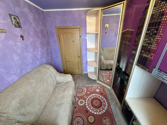 Продам трехкомнатную (3-комн.) квартиру, Московский пр-кт, 6к3, Комсомольск-на-Амуре г