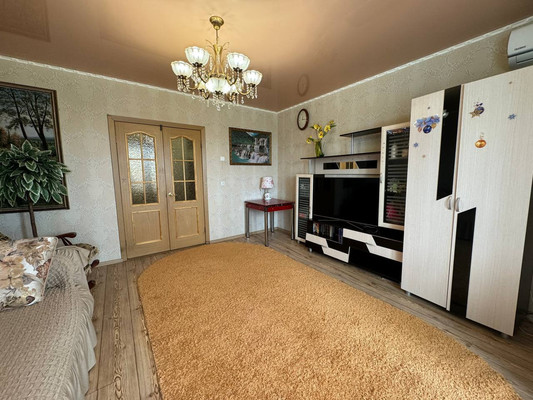 Продам трехкомнатную (3-комн.) квартиру, Московский пр-кт, 6к3, Комсомольск-на-Амуре г