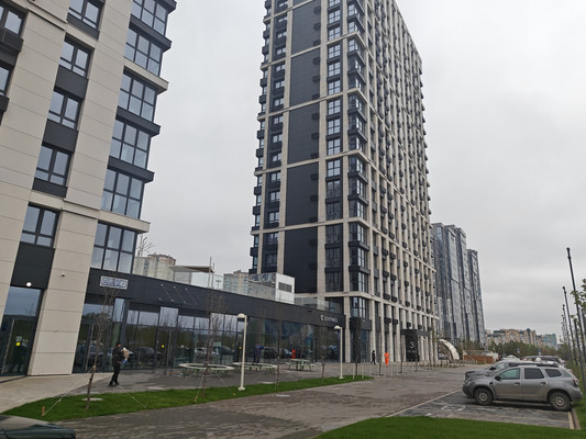 Продам трехкомнатную (3-комн.) квартиру, Сибгата Хакима ул, 62, Казань г