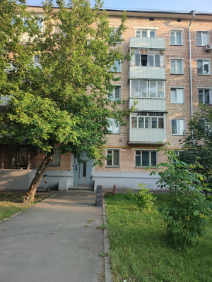 Продам трехкомнатную (3-комн.) квартиру, Трофимова ул, 24к1, Москва г