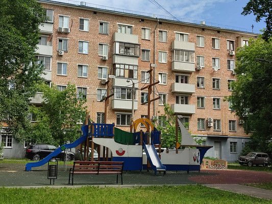 Продам трехкомнатную (3-комн.) квартиру, Трофимова ул, 24к1, Москва г