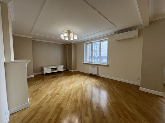 Продам трехкомнатную (3-комн.) квартиру, Казахстанский пер, 19б, Ростов-на-Дону г