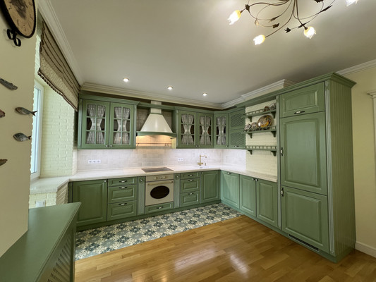 Продам трехкомнатную (3-комн.) квартиру, Казахстанский пер, 19б, Ростов-на-Дону г