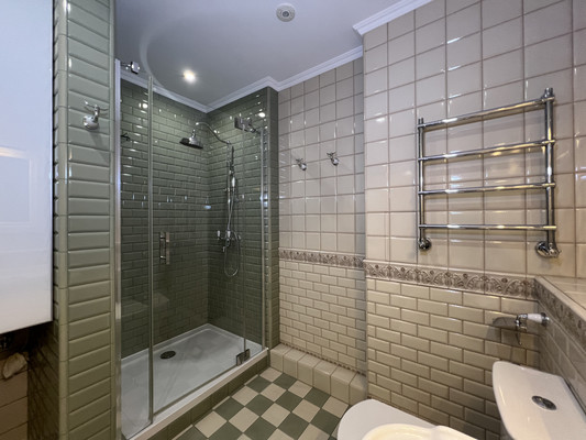 Продам трехкомнатную (3-комн.) квартиру, Казахстанский пер, 19б, Ростов-на-Дону г