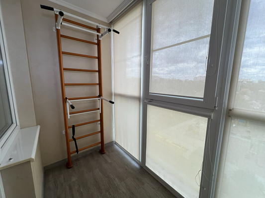 Продам трехкомнатную (3-комн.) квартиру, Казахстанский пер, 19б, Ростов-на-Дону г
