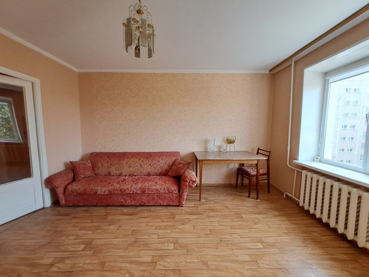 Продам двухкомнатную (2-комн.) квартиру, 30 лет Победы ул, 4, Волгодонск г