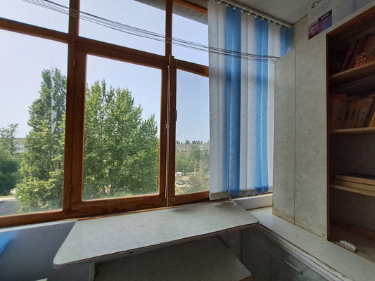 Продам двухкомнатную (2-комн.) квартиру, 30 лет Победы ул, 4, Волгодонск г