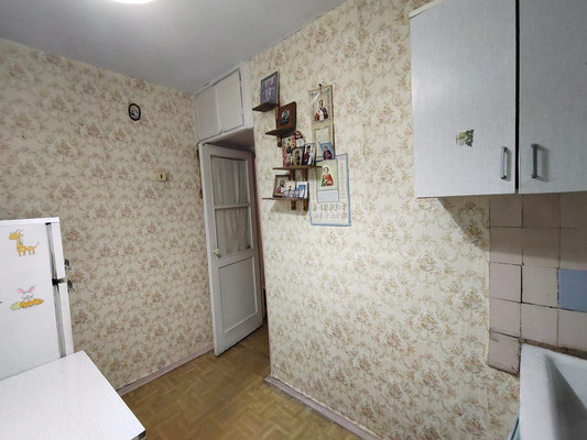 Продам двухкомнатную (2-комн.) квартиру, Маслова ул, 3, Монино рп