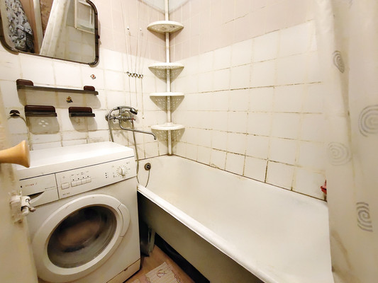 Продам двухкомнатную (2-комн.) квартиру, Маслова ул, 3, Монино рп