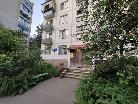 Продам двухкомнатную (2-комн.) квартиру, Маслова ул, 3, Монино рп