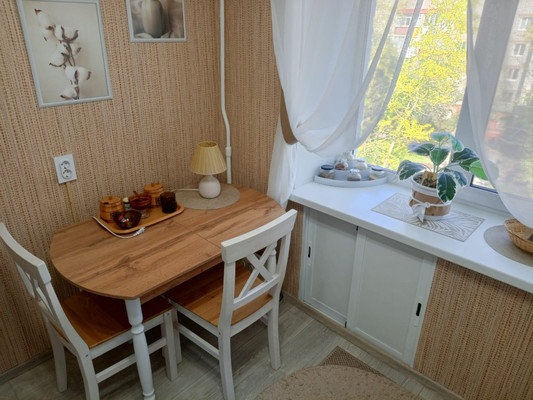 Продам однокомнатную (1-комн.) квартиру, Шаронова ул, 5, Ишим г