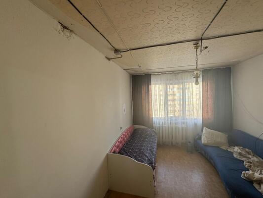 Продам трехкомнатную (3-комн.) квартиру, Хлыновская ул, 22, Киров г