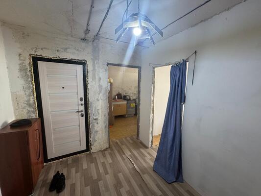 Продам трехкомнатную (3-комн.) квартиру, Хлыновская ул, 22, Киров г