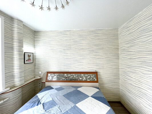 Продам трехкомнатную (3-комн.) квартиру, Сурикова ул, 36, Киров г