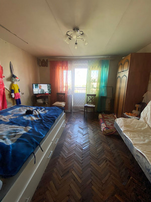 Продам трехкомнатную (3-комн.) квартиру, Российский пр-кт, 14А, Санкт-Петербург г