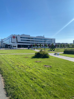 Продам трехкомнатную (3-комн.) квартиру, Российский пр-кт, 14А, Санкт-Петербург г