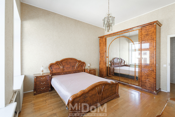 Продам двухкомнатную (2-комн.) квартиру, Ефимова ул, 6, Санкт-Петербург г