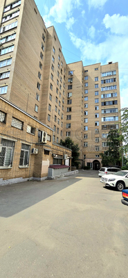 Продам трехкомнатную (3-комн.) квартиру, Лесной 2-й пер, 10, Москва г